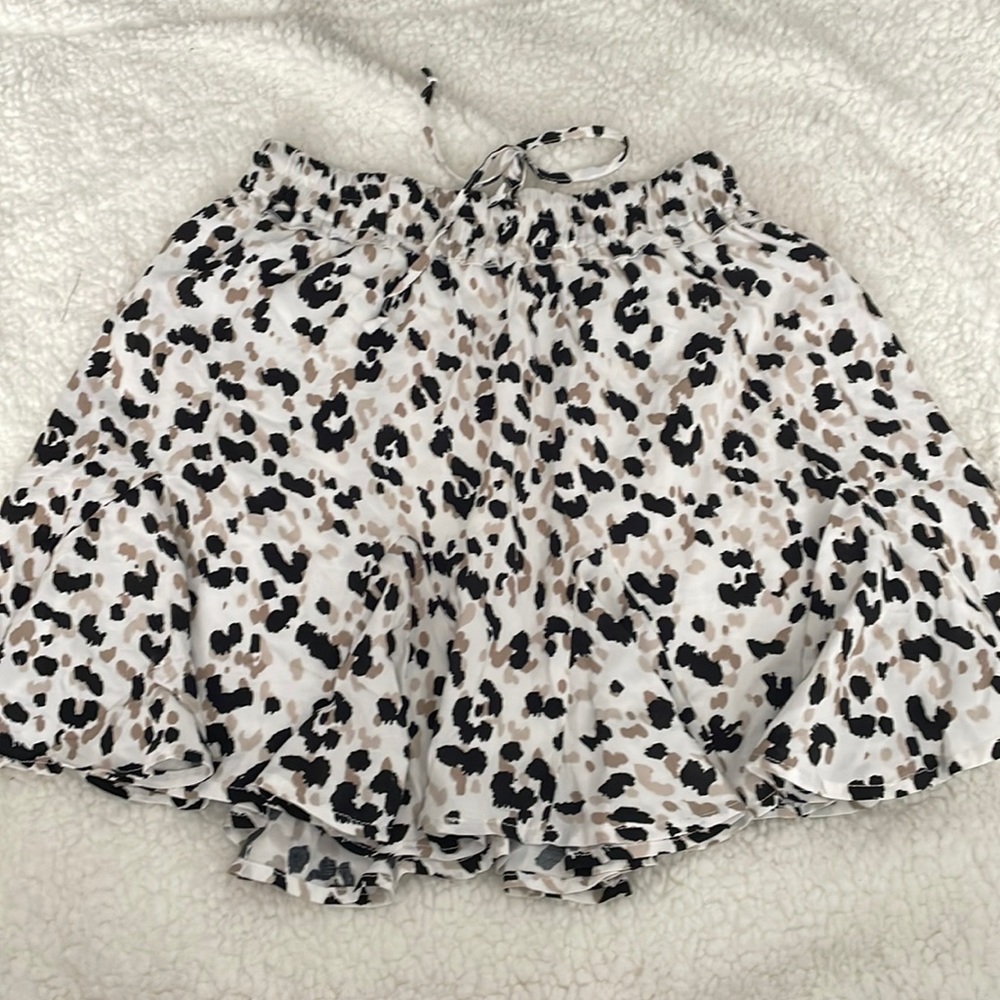 Leopard print skirt